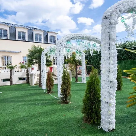 Elegante Avec Deux Lits Simples Gare 2pers Hotel Deuil-la-Barre